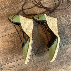 Daniblack espadrilles in olive color. Size 8.
